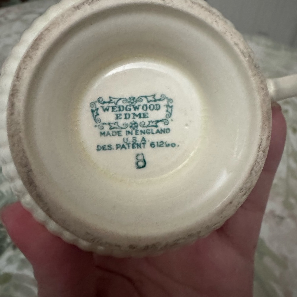 Wedgwood Edme Ivory Ceramic Mug - Picture 2 of 2